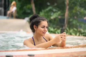 Co zrobić, gdy telefon wpadnie do wody